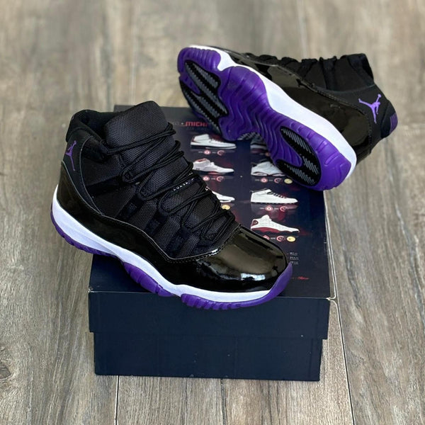 Air Jordan 11 Retro Black Voilet