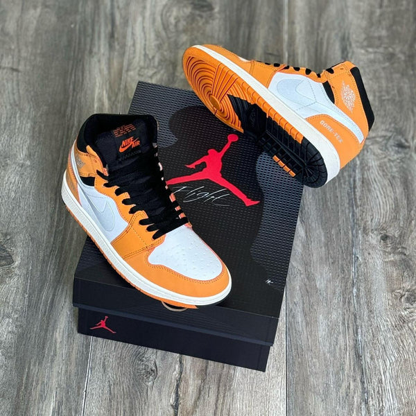 Nike Air Jordan 1 Light Curry