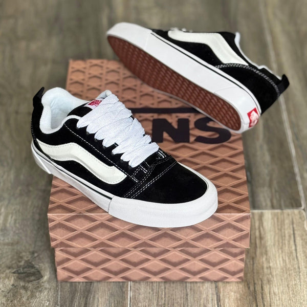 VANS KNU SKOOL